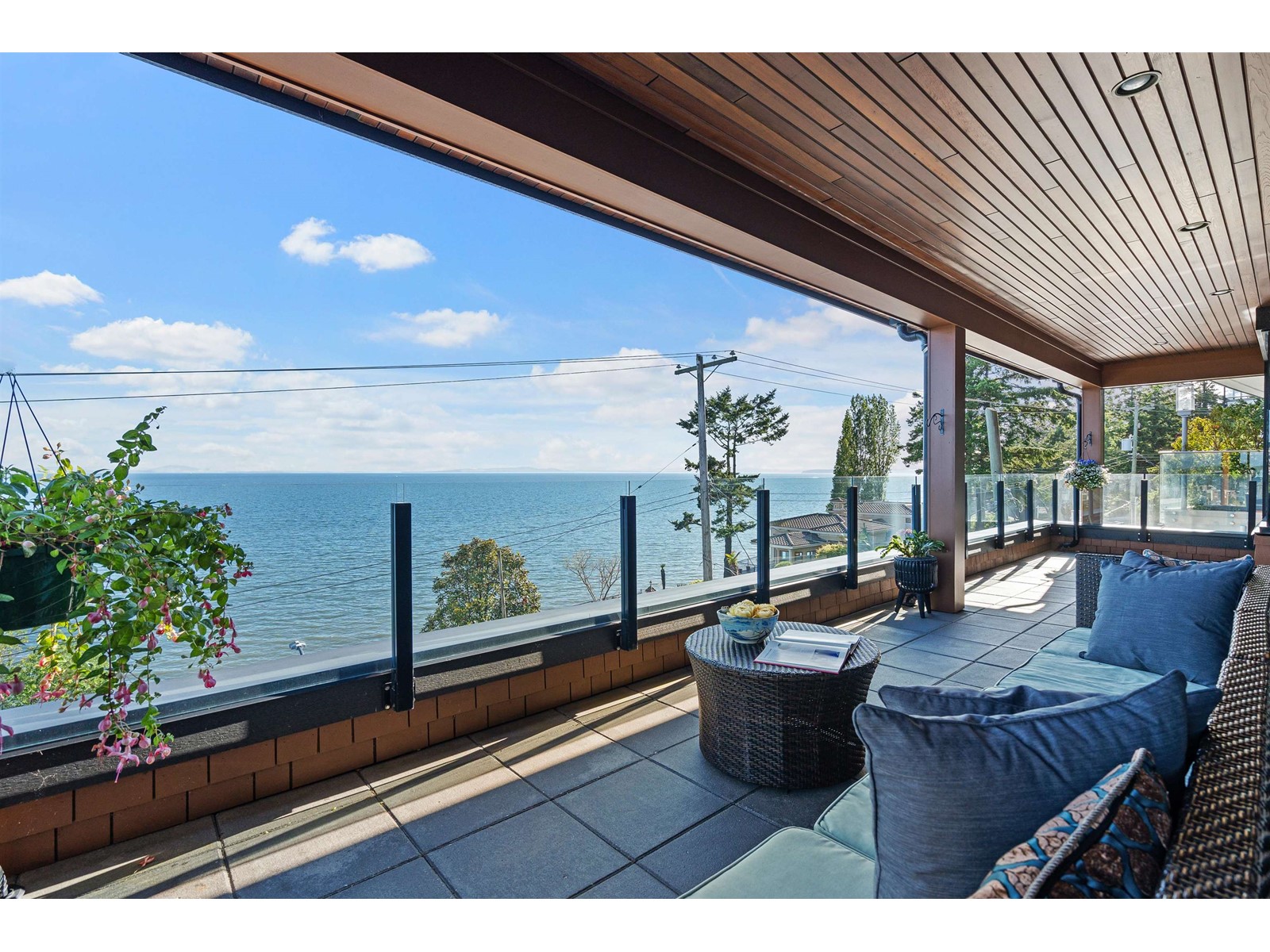 14495 MARINE DRIVE, White Rock real estate listing R2952375