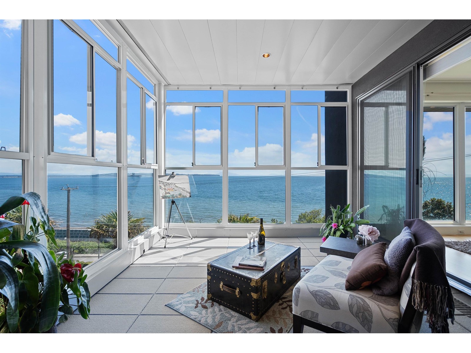 14501 MARINE DRIVE, White Rock real estate listing R2952377
