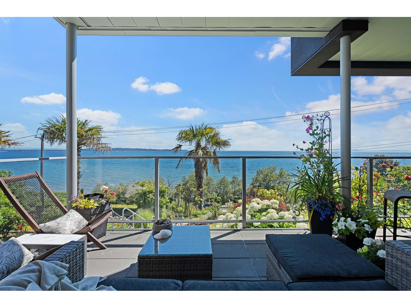 14501 MARINE DRIVE, White Rock real estate listing R2952377