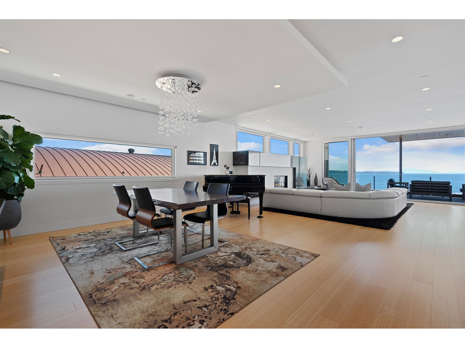 14501 MARINE DRIVE, White Rock real estate listing R2952377