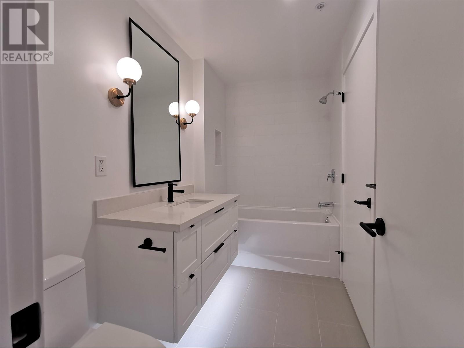 104 3038 ST GEORGE STREET, Port Moody real estate listing R2952291