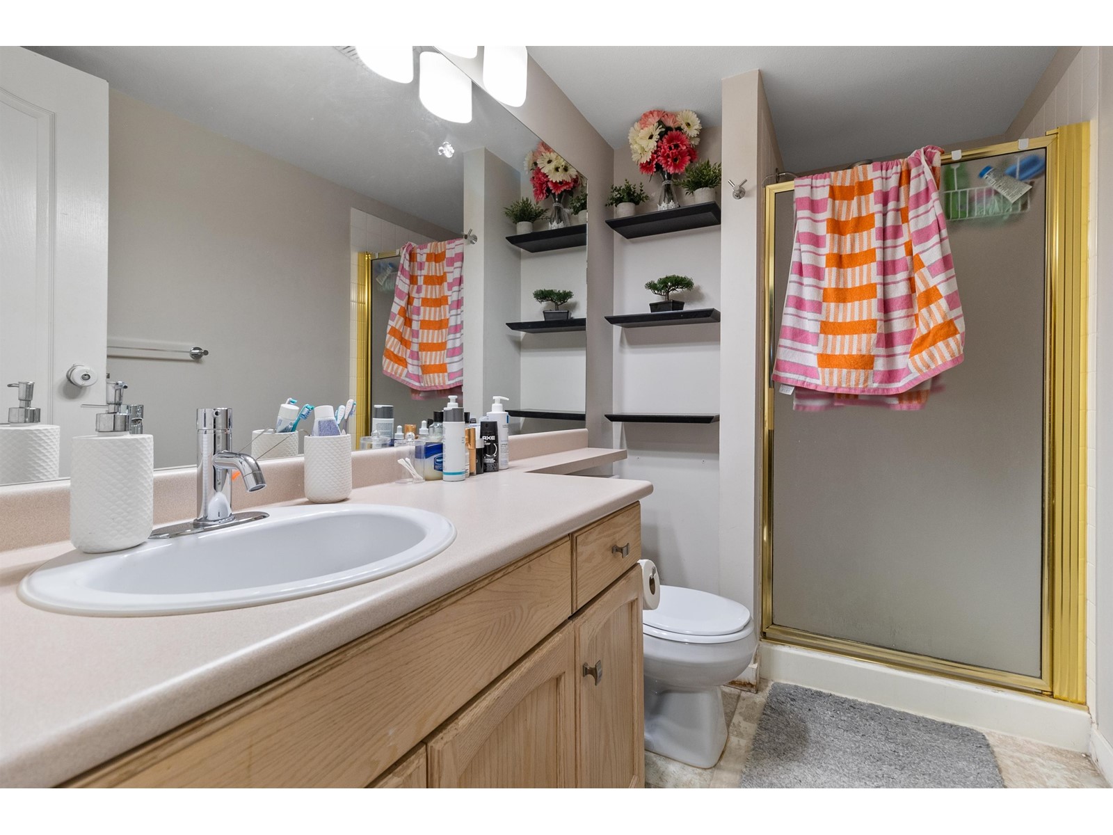 210 2962 TRETHEWEY STREET, Abbotsford real estate listing R2950187