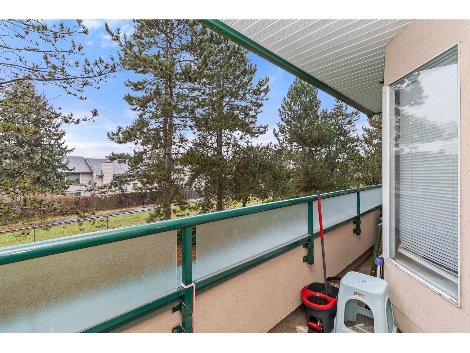 210 2962 TRETHEWEY STREET, Abbotsford real estate listing R2950187