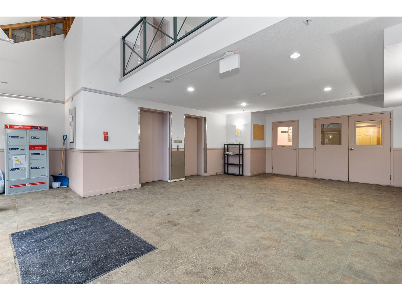 210 2962 TRETHEWEY STREET, Abbotsford real estate listing R2950187