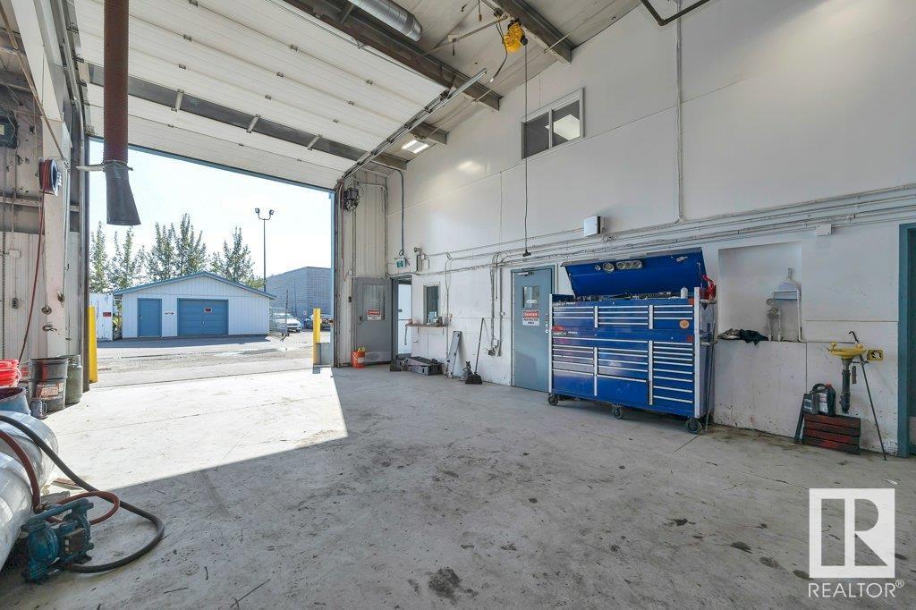 11433 154 ST NW, Edmonton