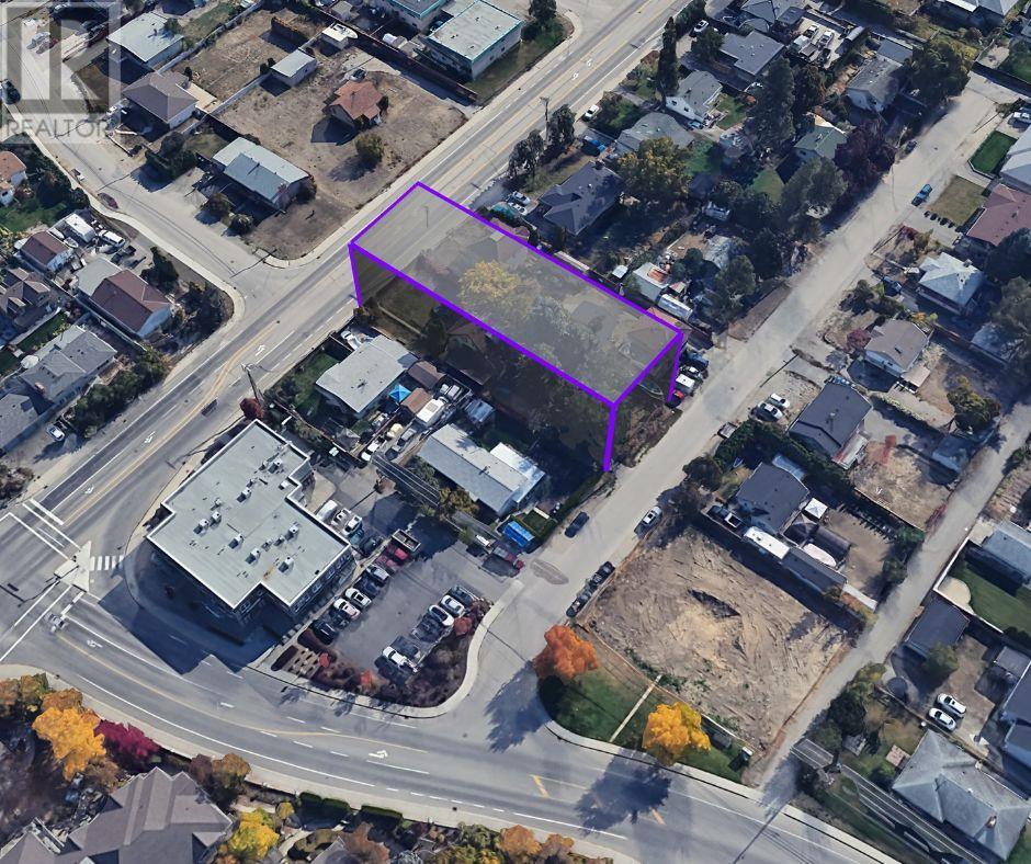 520 Rutland Road North, Kelowna
