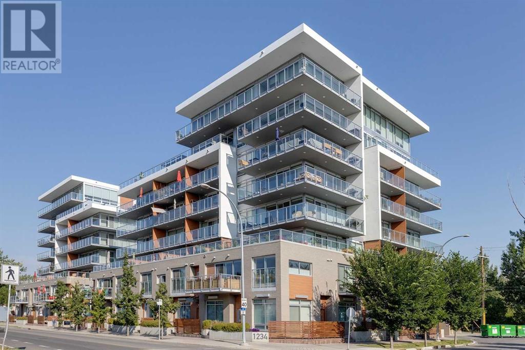 Single Family House High rise for Sale in    Avenue NW Hillhurst Calgary 