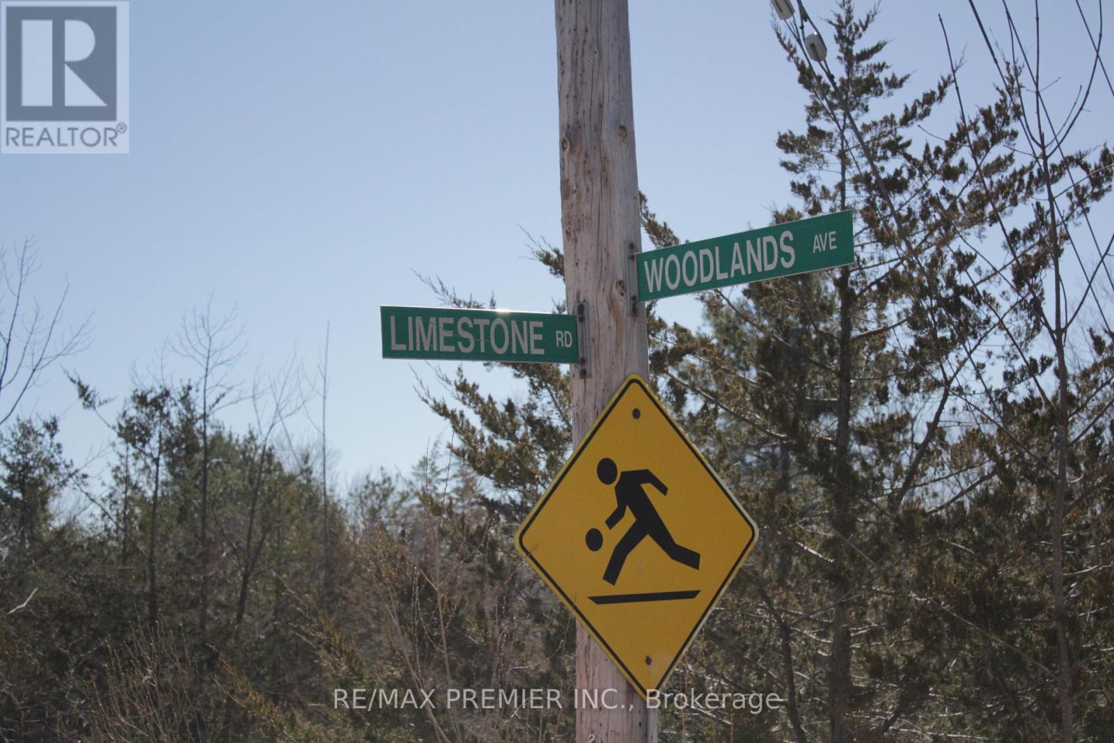 Photo 11 of 278 Woodlands Avenue, Tay ON