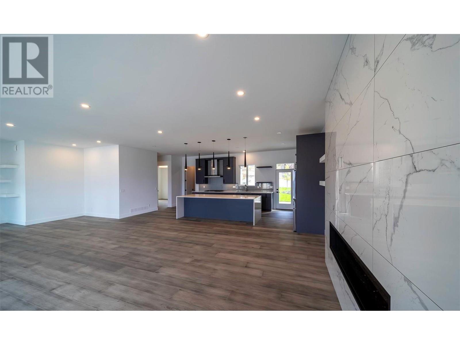  9723 Centrestone Drive, Lake Country
