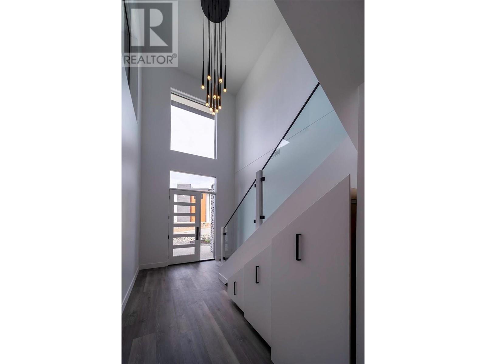  9723 Centrestone Drive, Lake Country
