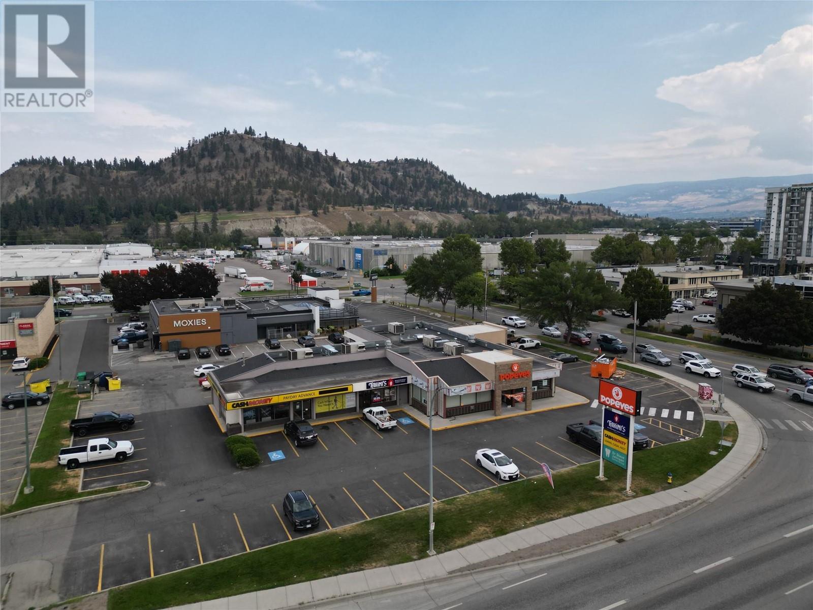 3b 2090 Harvey Avenue, Kelowna