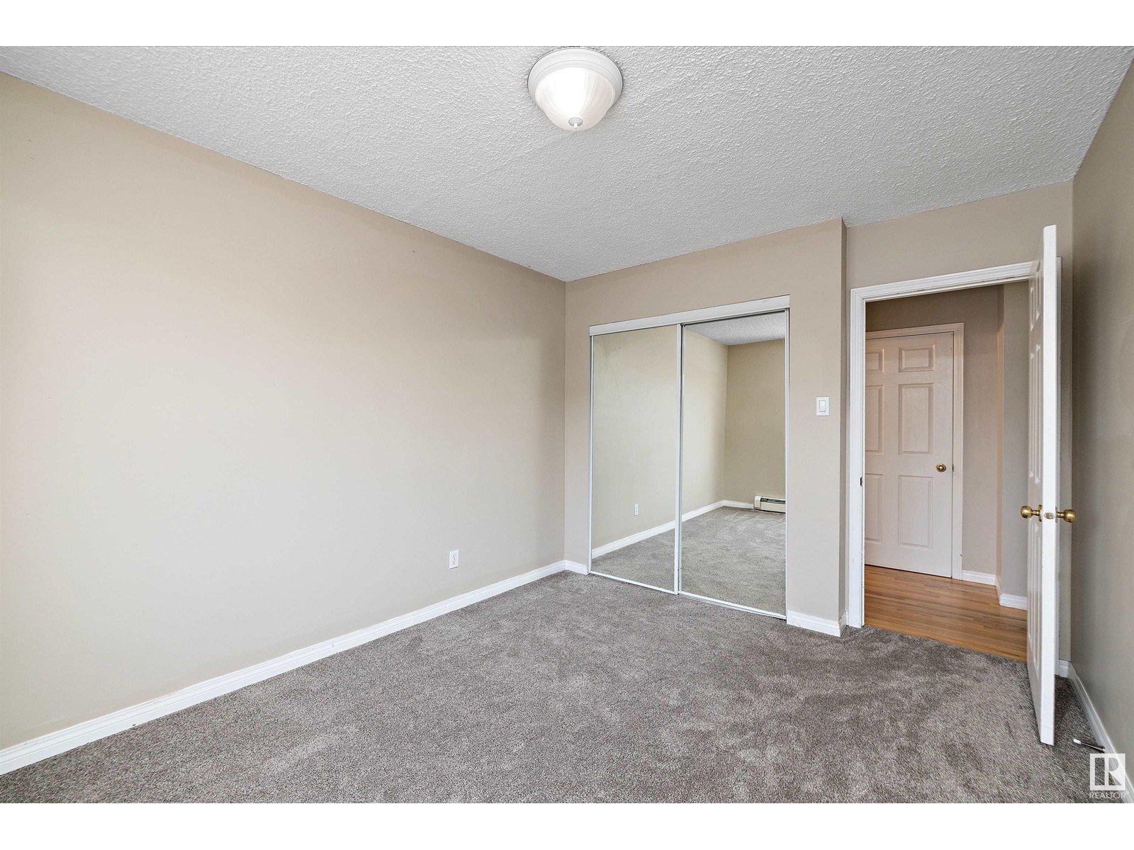 #45 11010 124 ST NW, Edmonton