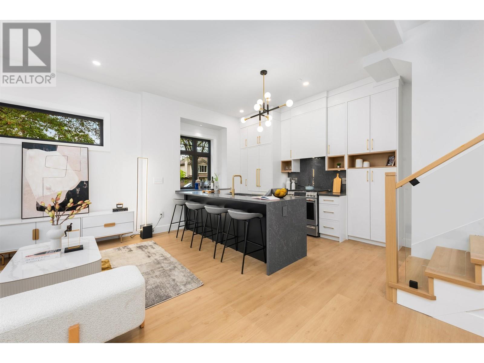 3106 WINDSOR STREET, Vancouver