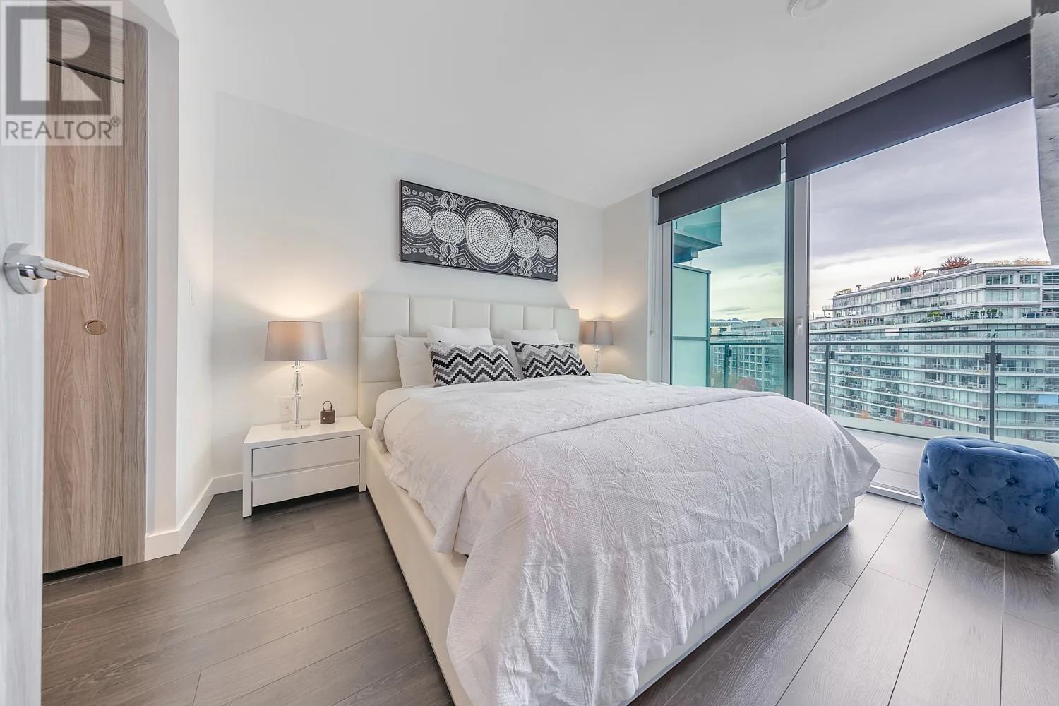 Photo 12 of 1008 1768 Cook Street, Vancouver BC