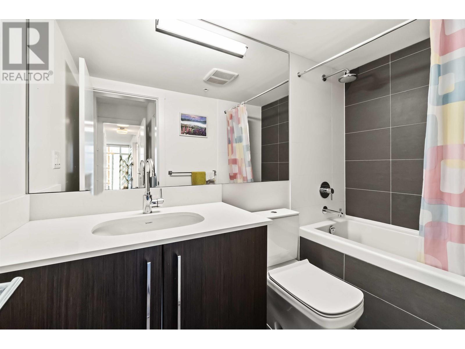 404 188 AGNES STREET, New Westminster