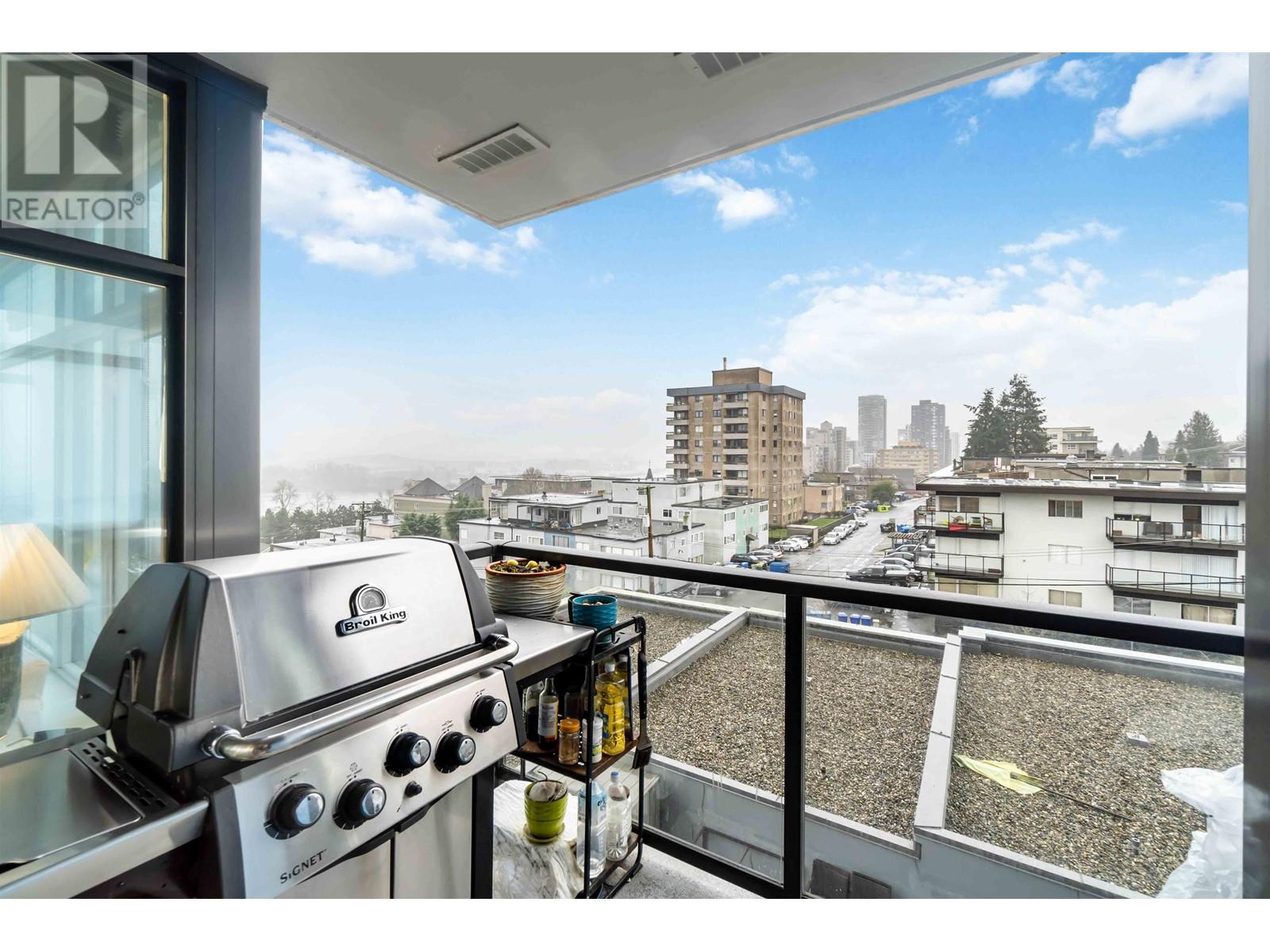 404 188 AGNES STREET, New Westminster