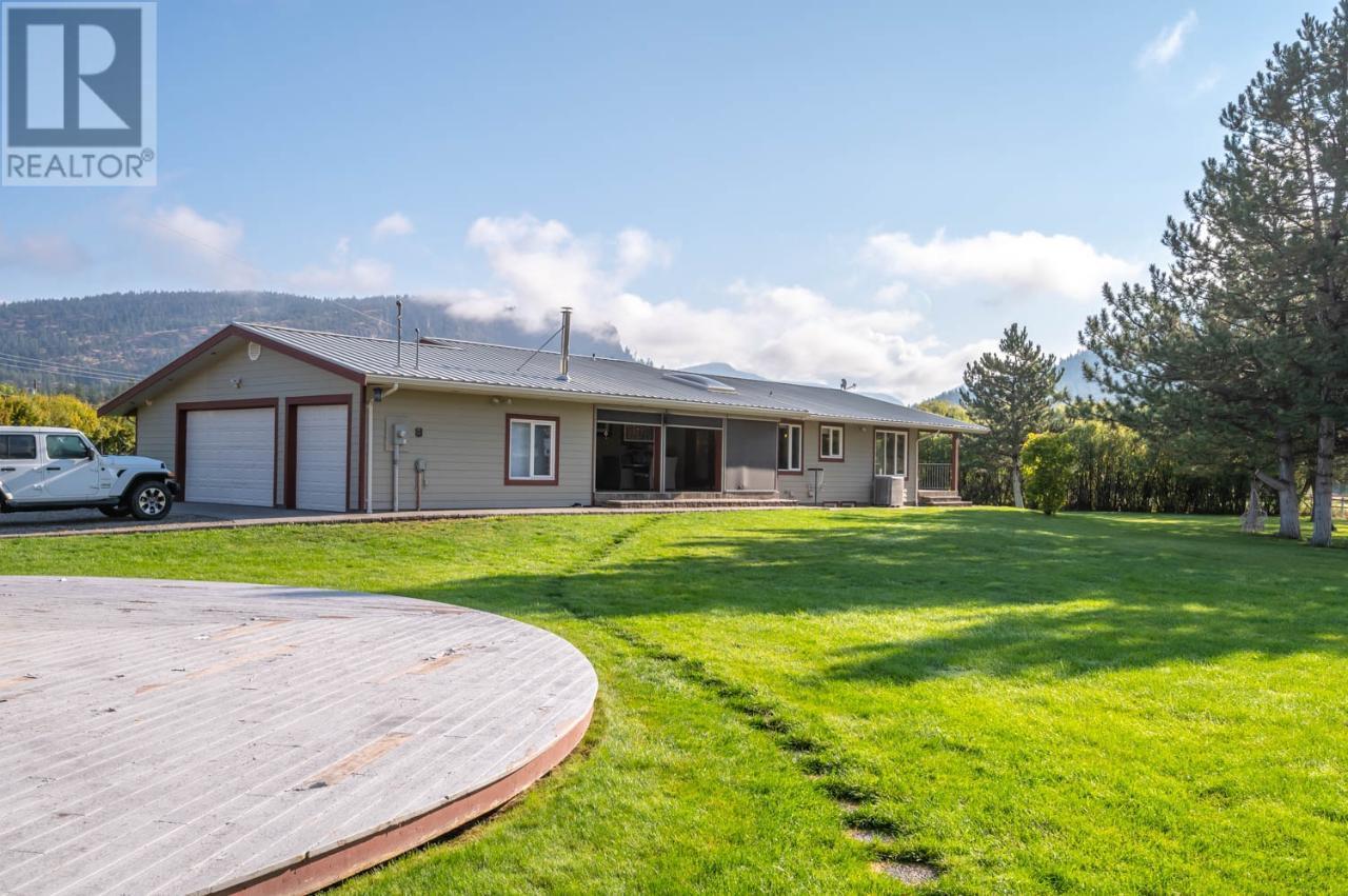 300 Jones Way Road, Oliver