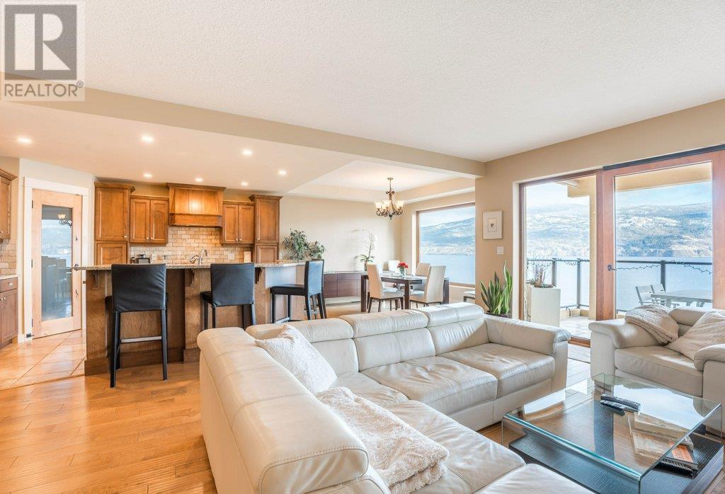 207 14419 Downton Avenue, Summerland