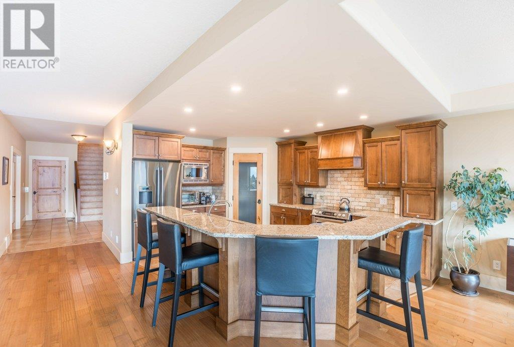 207 14419 Downton Avenue, Summerland
