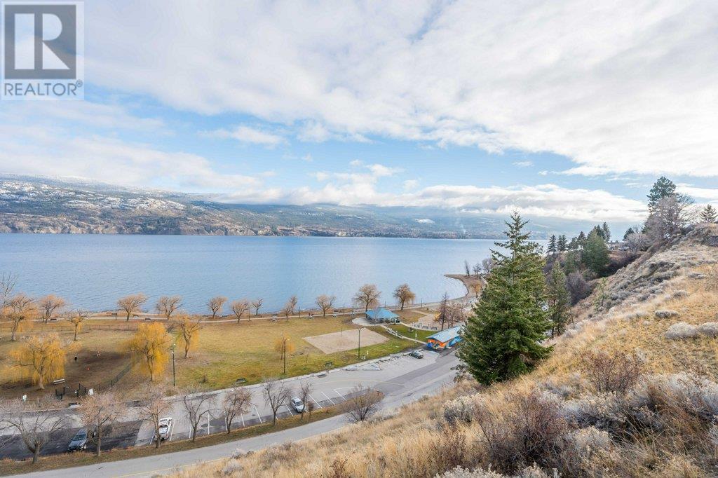 207 14419 Downton Avenue, Summerland