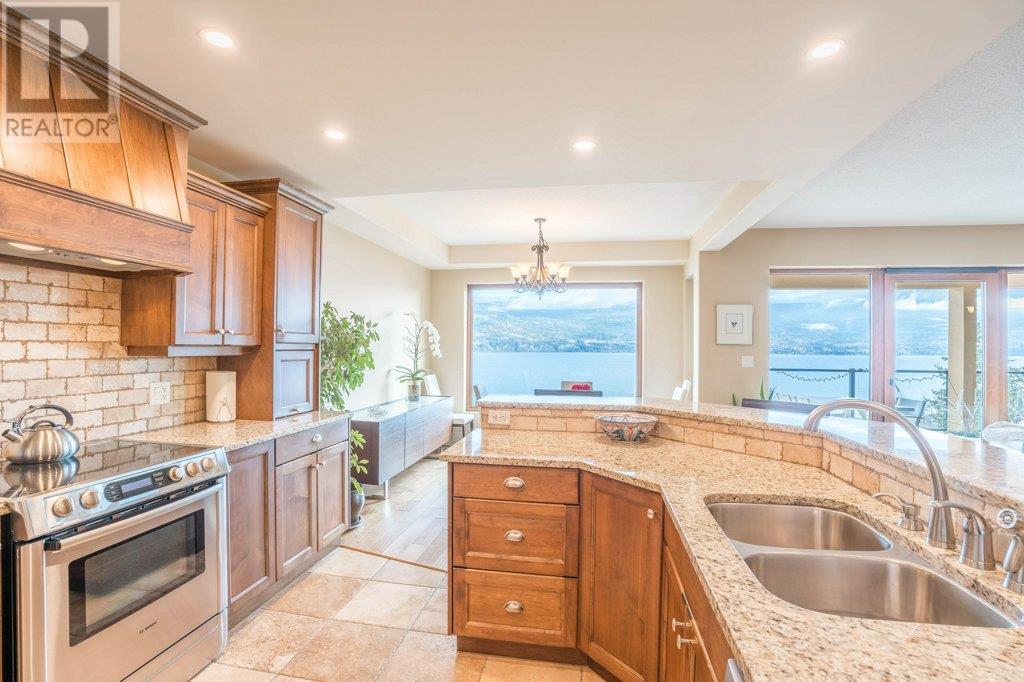 207 14419 Downton Avenue, Summerland