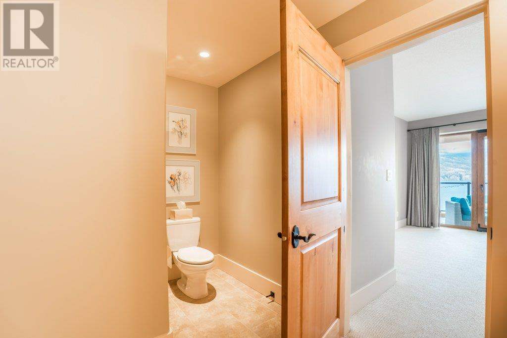 207 14419 Downton Avenue, Summerland