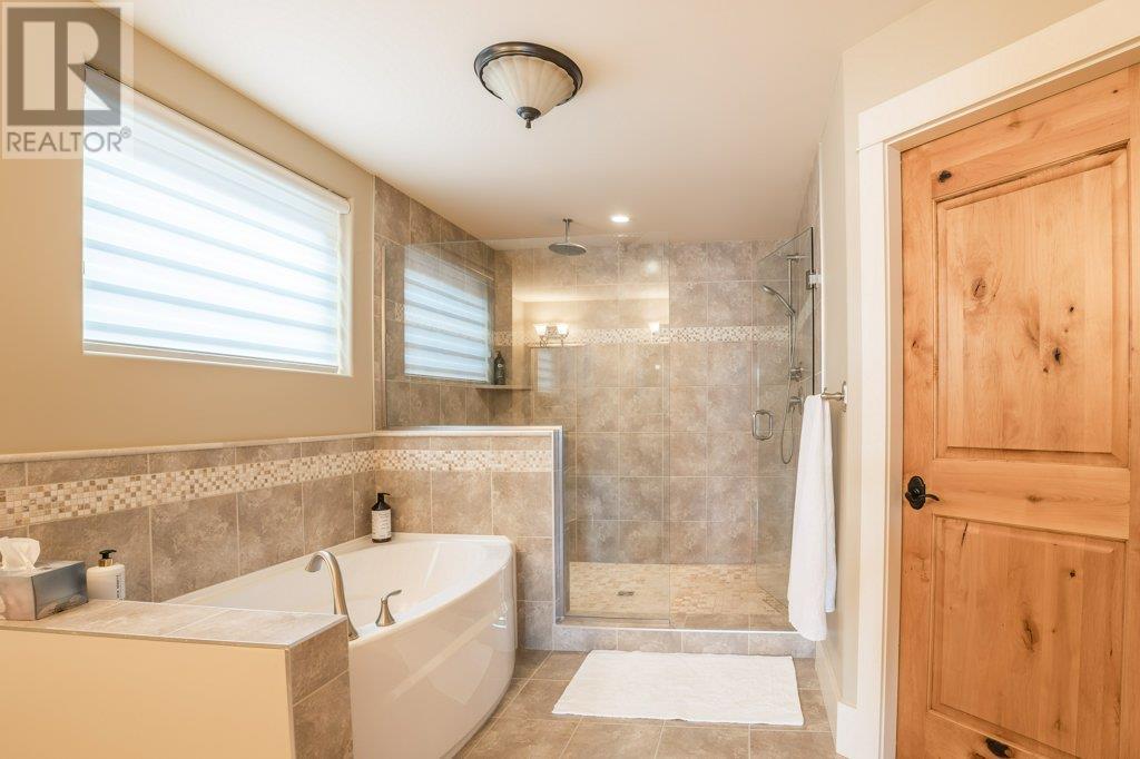 207 14419 Downton Avenue, Summerland