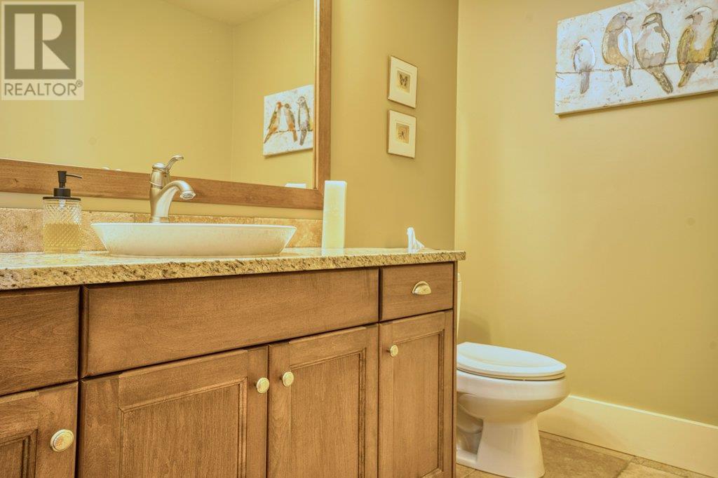 207 14419 Downton Avenue, Summerland