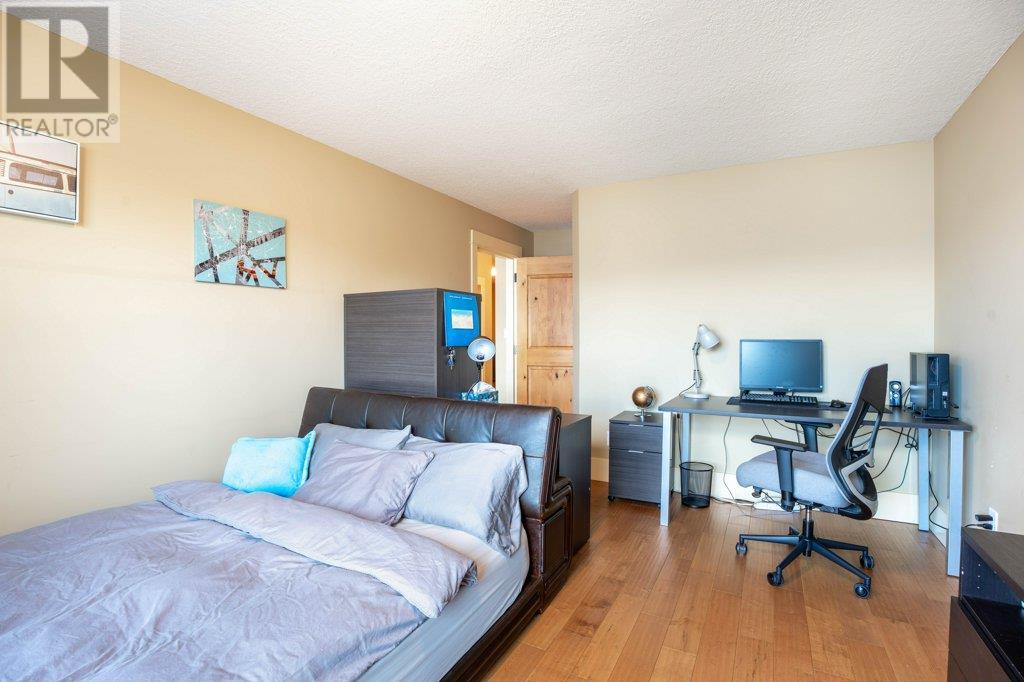 207 14419 Downton Avenue, Summerland