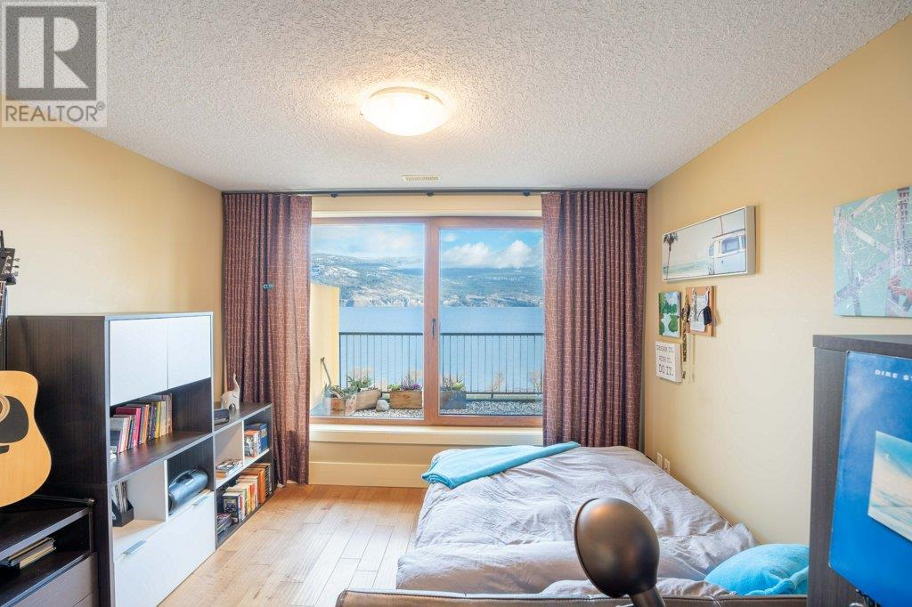 207 14419 Downton Avenue, Summerland