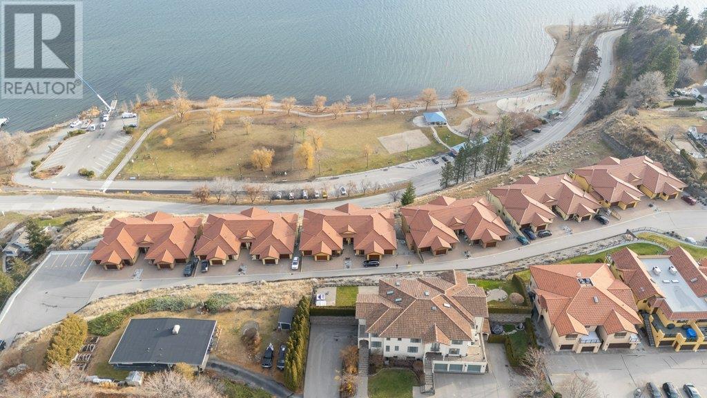207 14419 Downton Avenue, Summerland