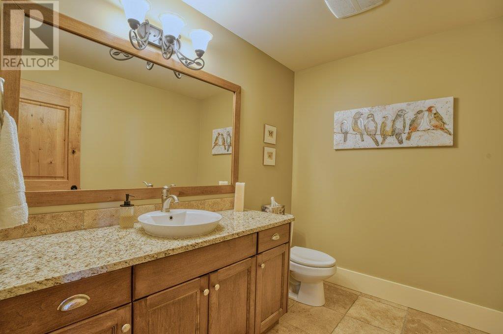 207 14419 Downton Avenue, Summerland