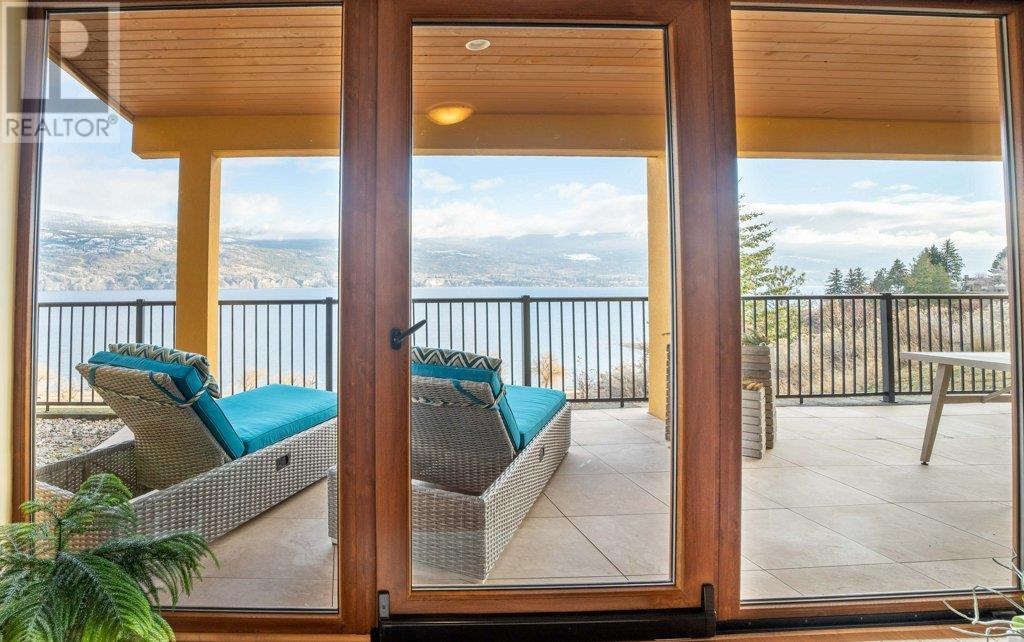 207 14419 Downton Avenue, Summerland