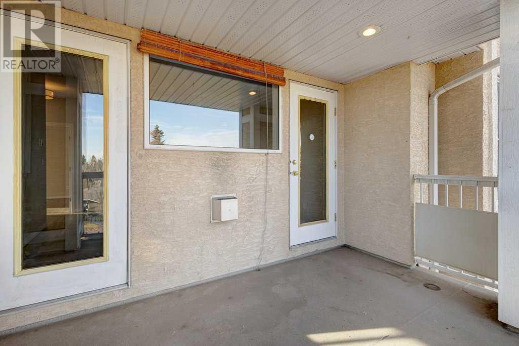 Single Family House for Sale in    Street SW Glamorgan Calgary 