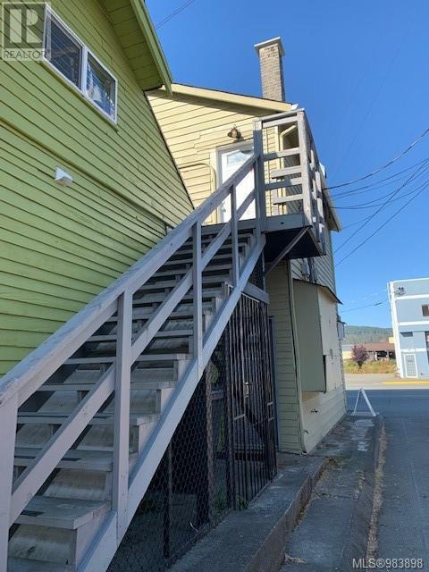 Photo 4 of 3473 3rd Ave, Port Alberni BC