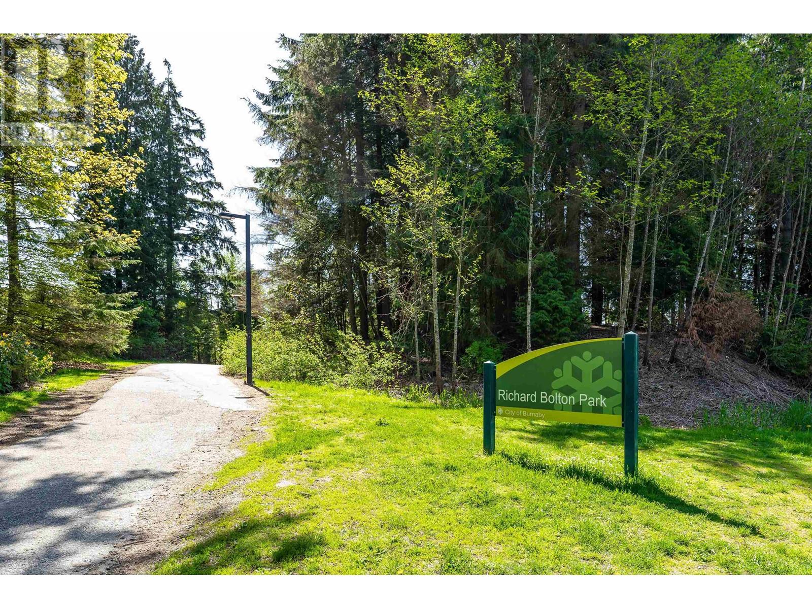 1501 9080 UNIVERSITY CRESCENT, Burnaby