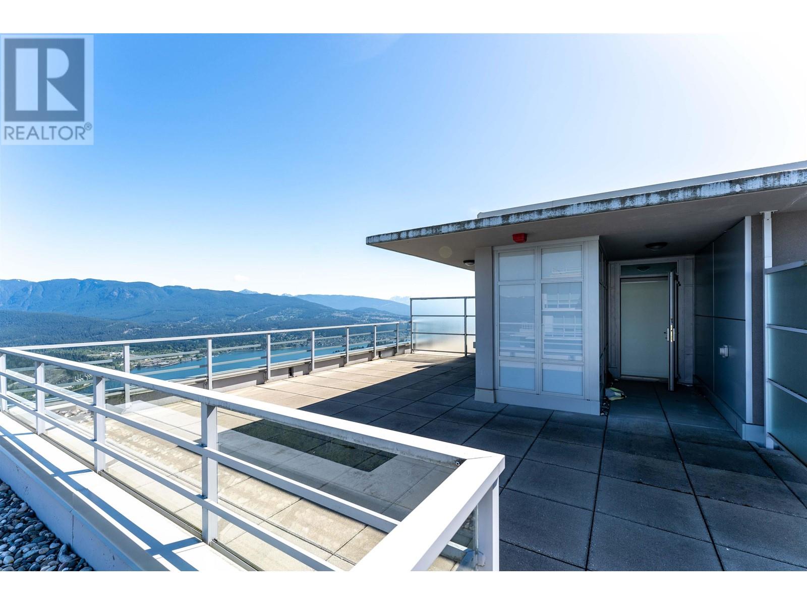 1501 9080 UNIVERSITY CRESCENT, Burnaby