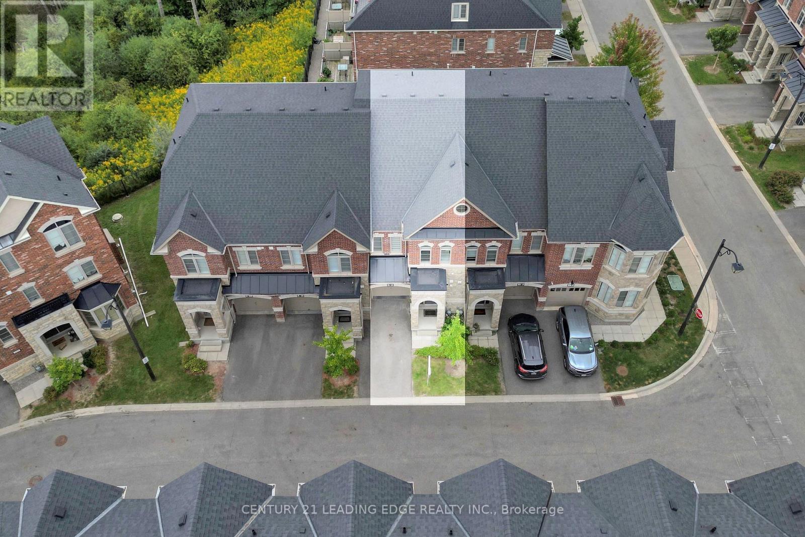 Single Family House for Sale in    MAJOR MACKENZIE DRIVE W Vaughan (Patterson) 