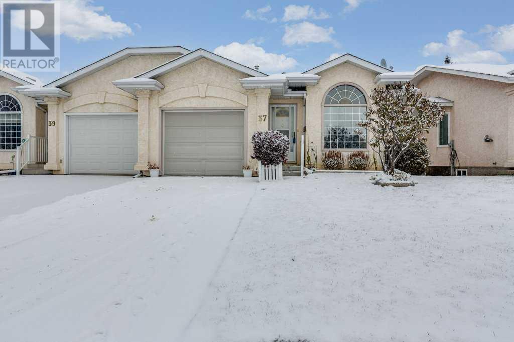 37 Liberty Close, Lacombe, Alberta