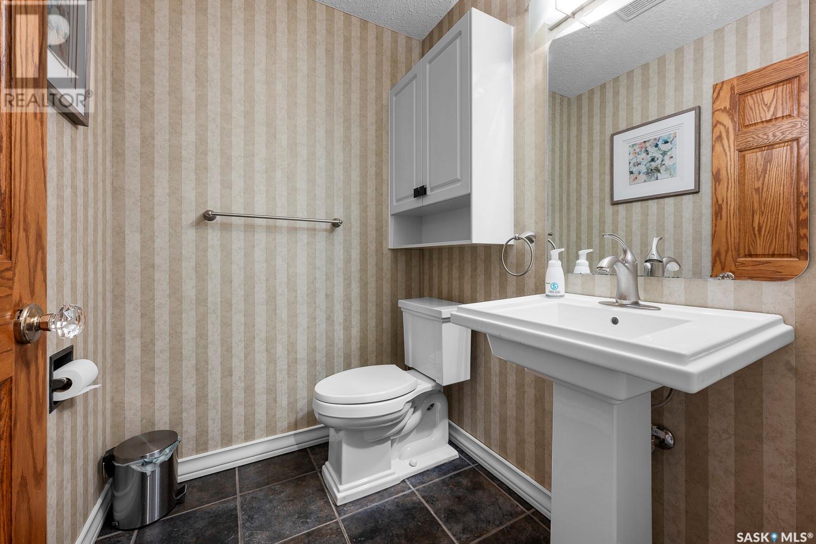Photo 22 of 5054 Wascana Vista Court, Regina SK