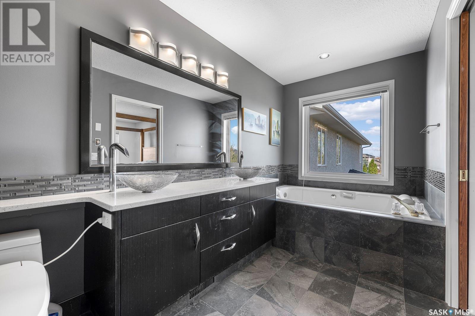 Photo 29 of 5054 Wascana Vista Court, Regina SK