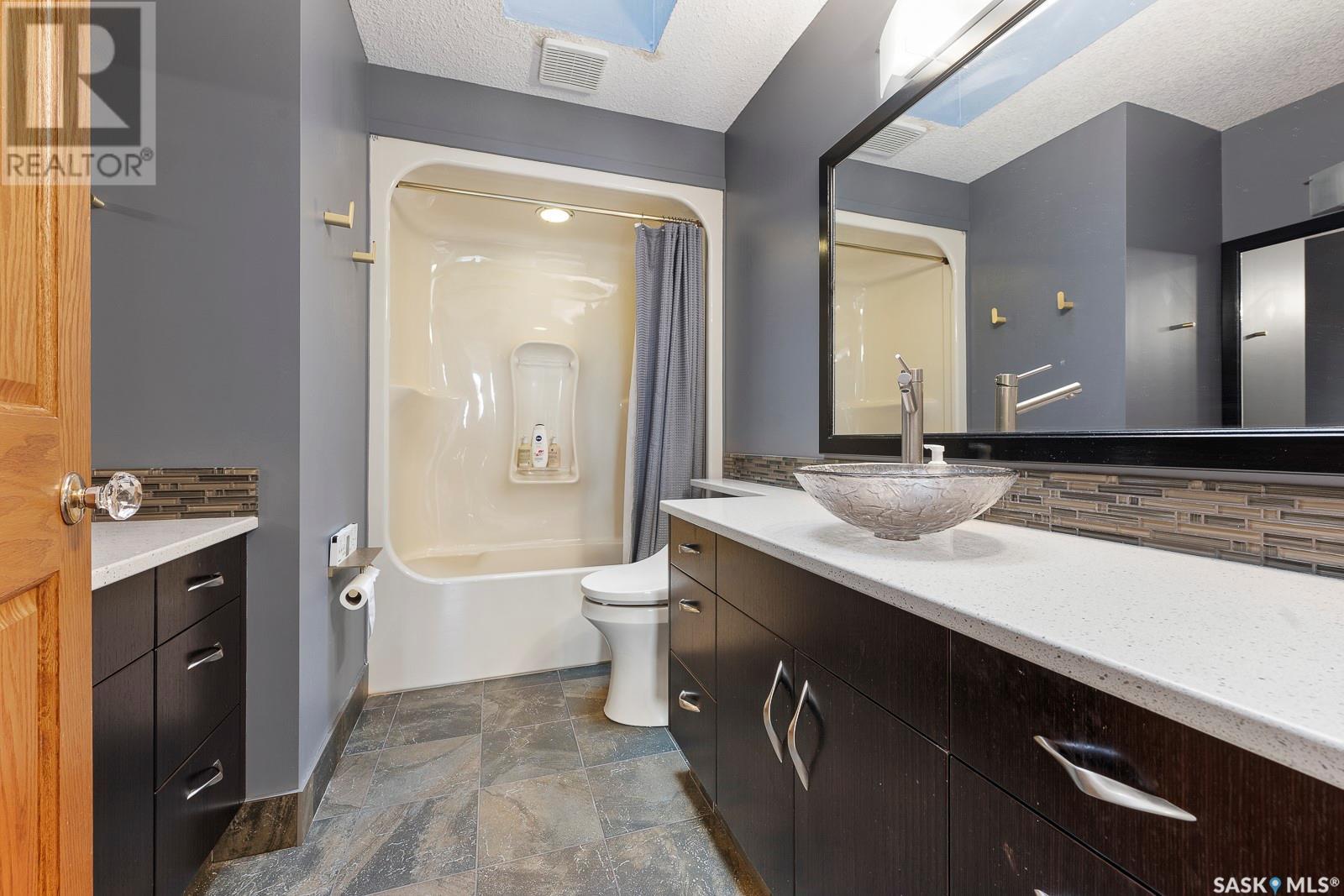 Photo 34 of 5054 Wascana Vista Court, Regina SK