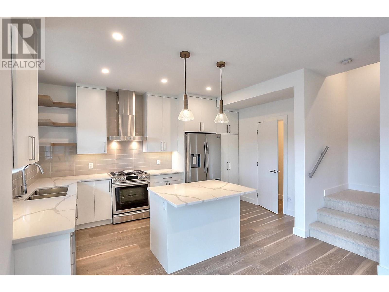 1 4499 Walker Road, Kelowna