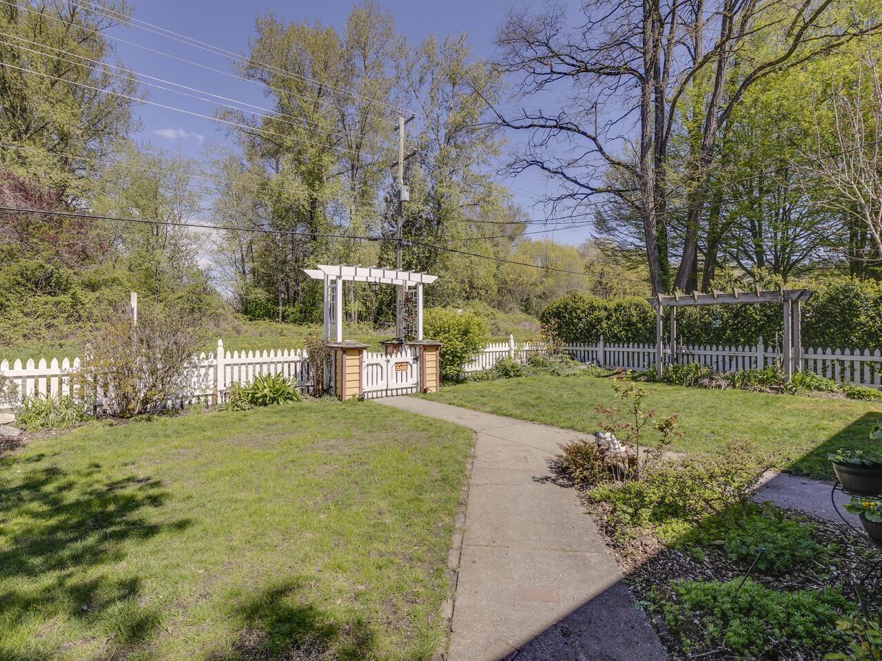 34866 CLAYBURN ROAD, Abbotsford real estate listing R2953315