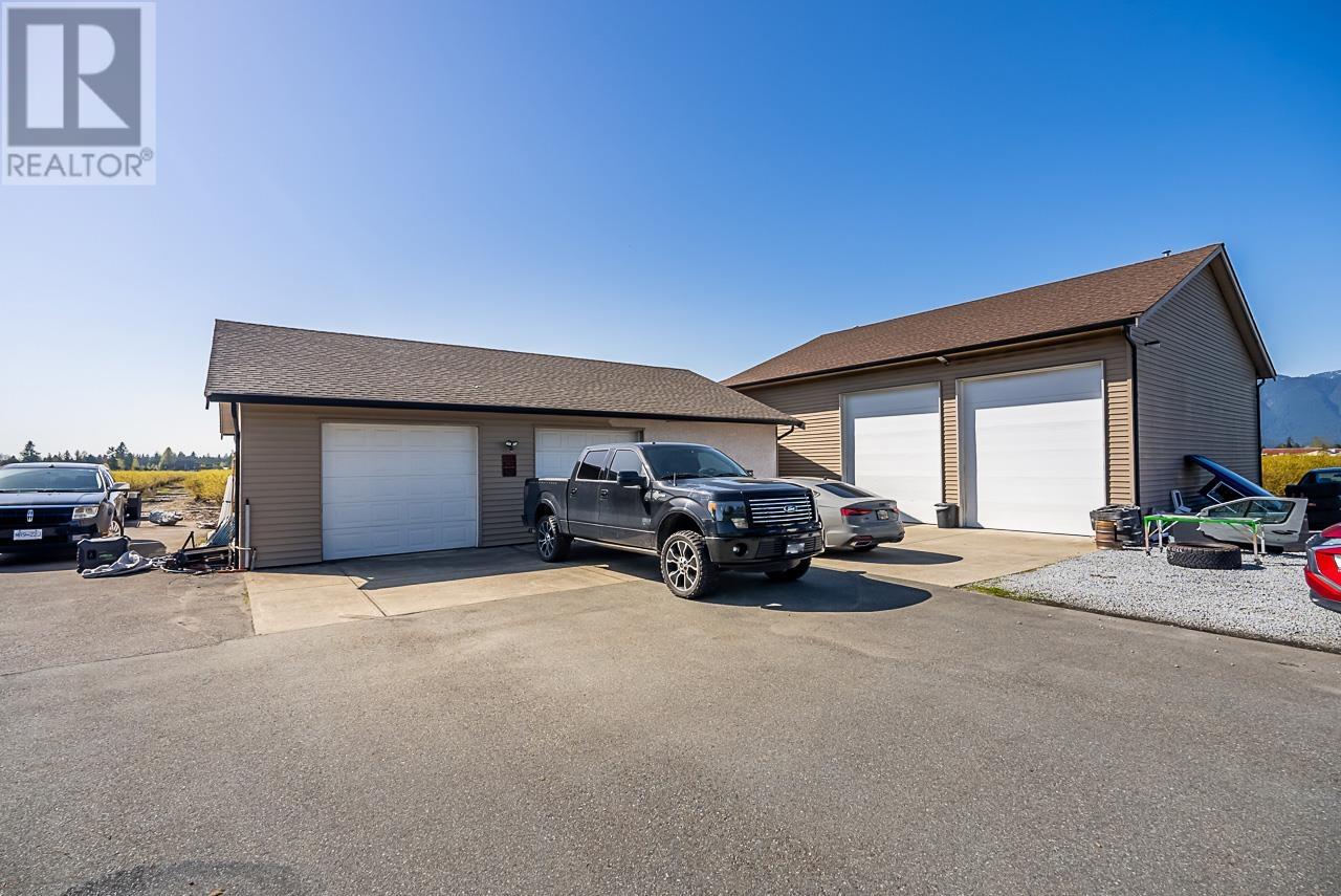 13795 HALE ROAD, Pitt Meadows real estate listing R2953879