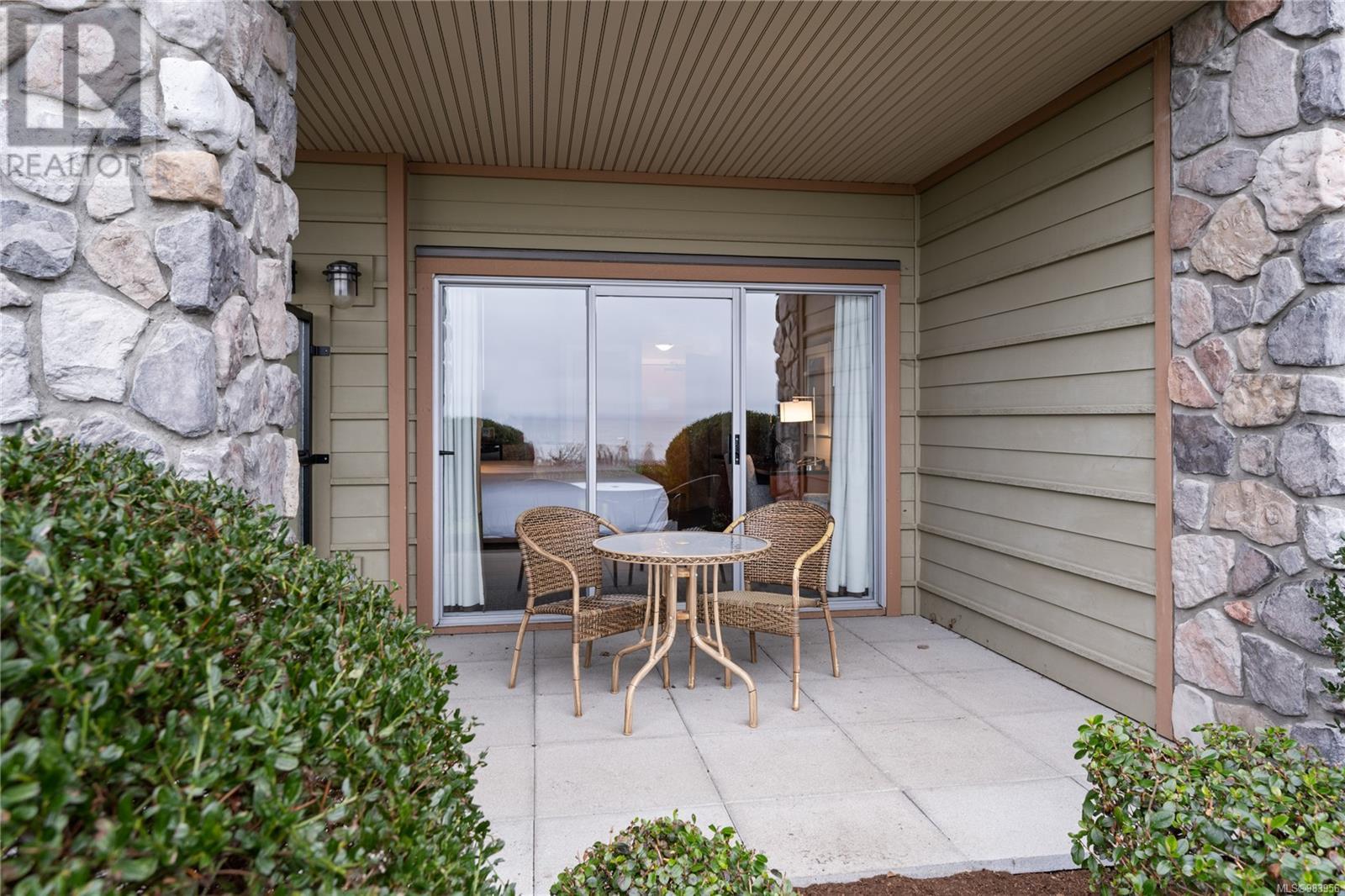 113/114D 181 Beachside Dr, Parksville real estate listing 983956