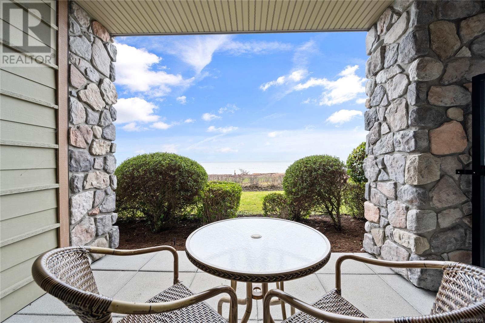 113/114D 181 Beachside Dr, Parksville real estate listing 983956