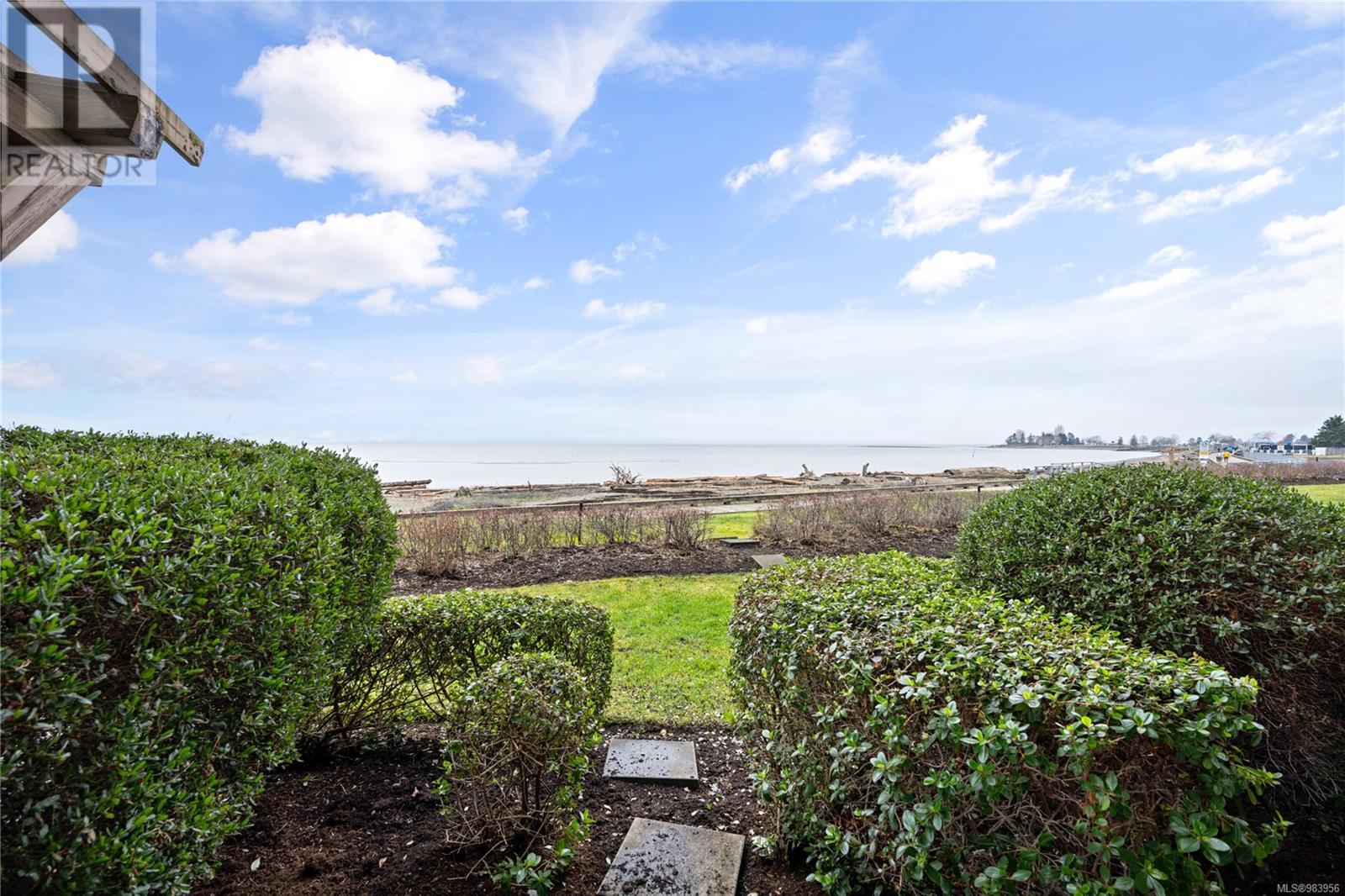 113/114D 181 Beachside Dr, Parksville real estate listing 983956