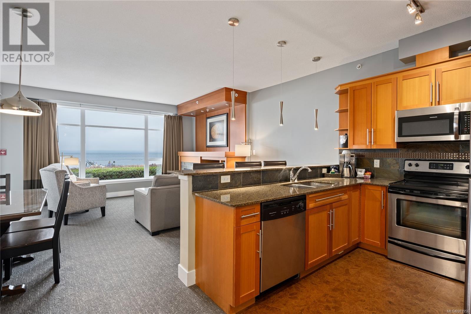 113/114D 181 Beachside Dr, Parksville real estate listing 983956