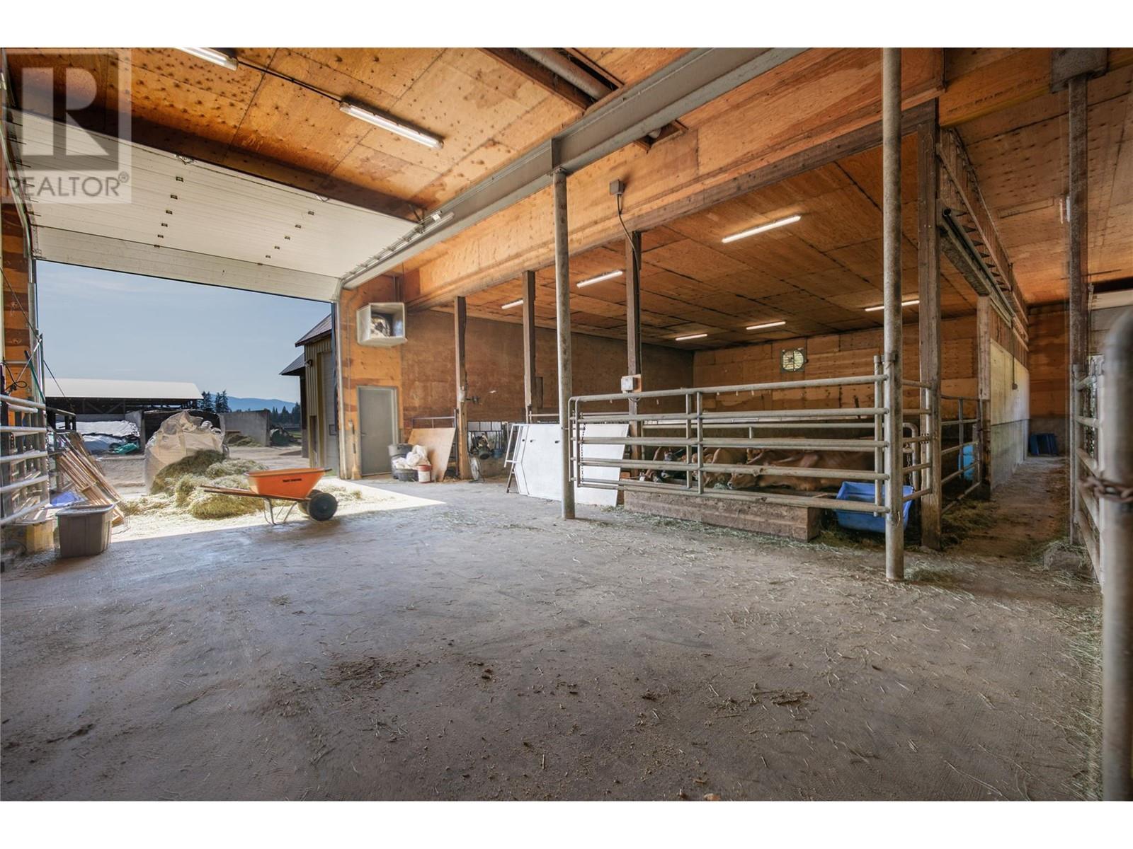 Photo 31 of 9982 97 B Highway, Enderby BC